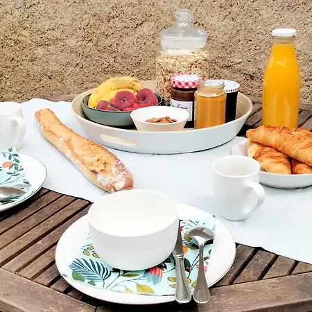 La Bergeronnette Bed & Breakfast *